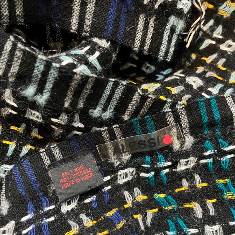 Scarf - Picture 2 of 7
